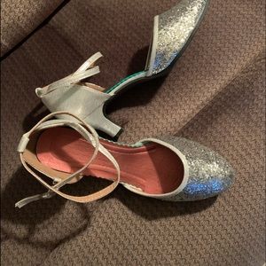 Brand new dance shoes, size 8. UK 41.